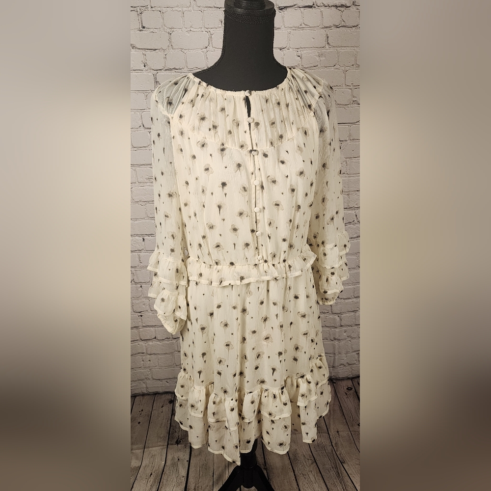 Simply Vera VeraWang Long Sleeve Ruffle Dress Medium NWOT